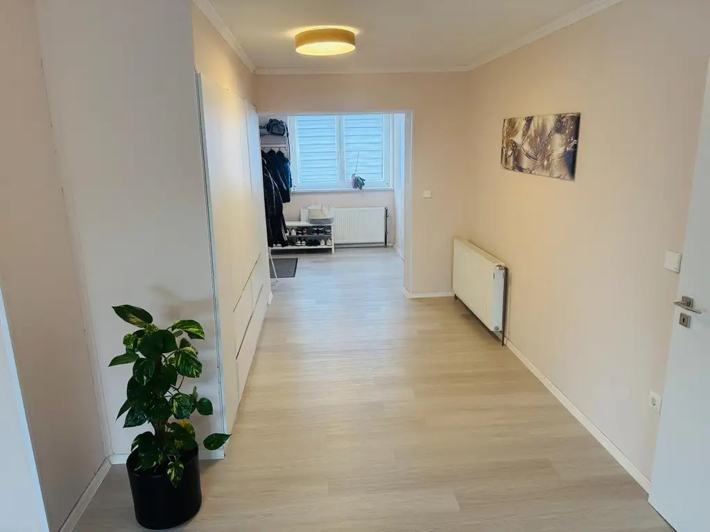 Ein/ Mehrfamilienhaus, Business, Co- Housing zwei Wohneinheiten