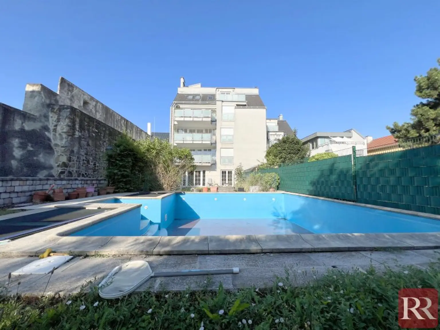 Gartenresidenz mit Pool im Herzen von Klosterneuburg