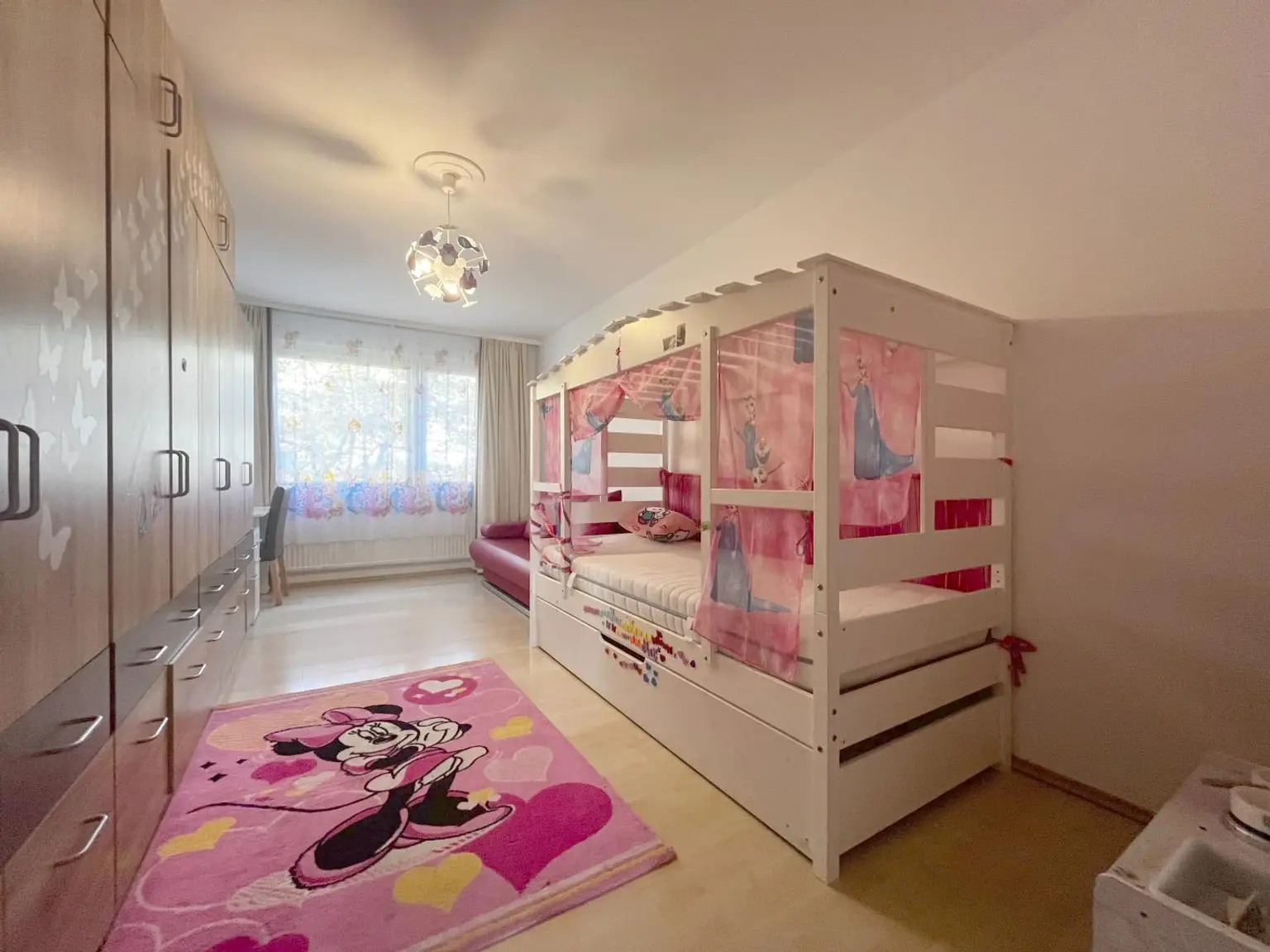 Sanierte 3-Zimmer-Neubauwohnung mit Loggia