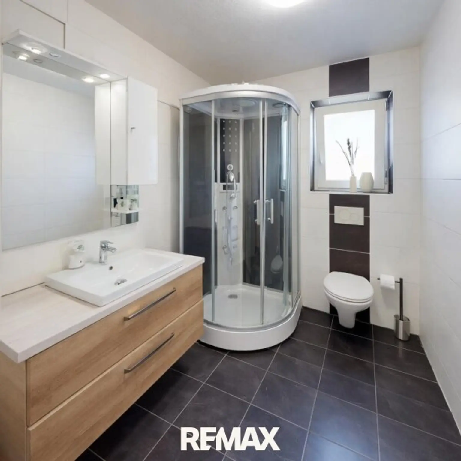 Wohnung - Badezimmer