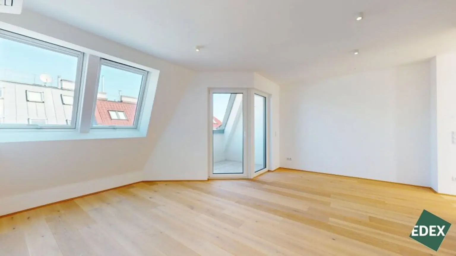 ERSTBEZUG | Traumhafte 2-Zimmer DG-Wohnung mit Loggia & Terrasse in den ruhigen Innenhof