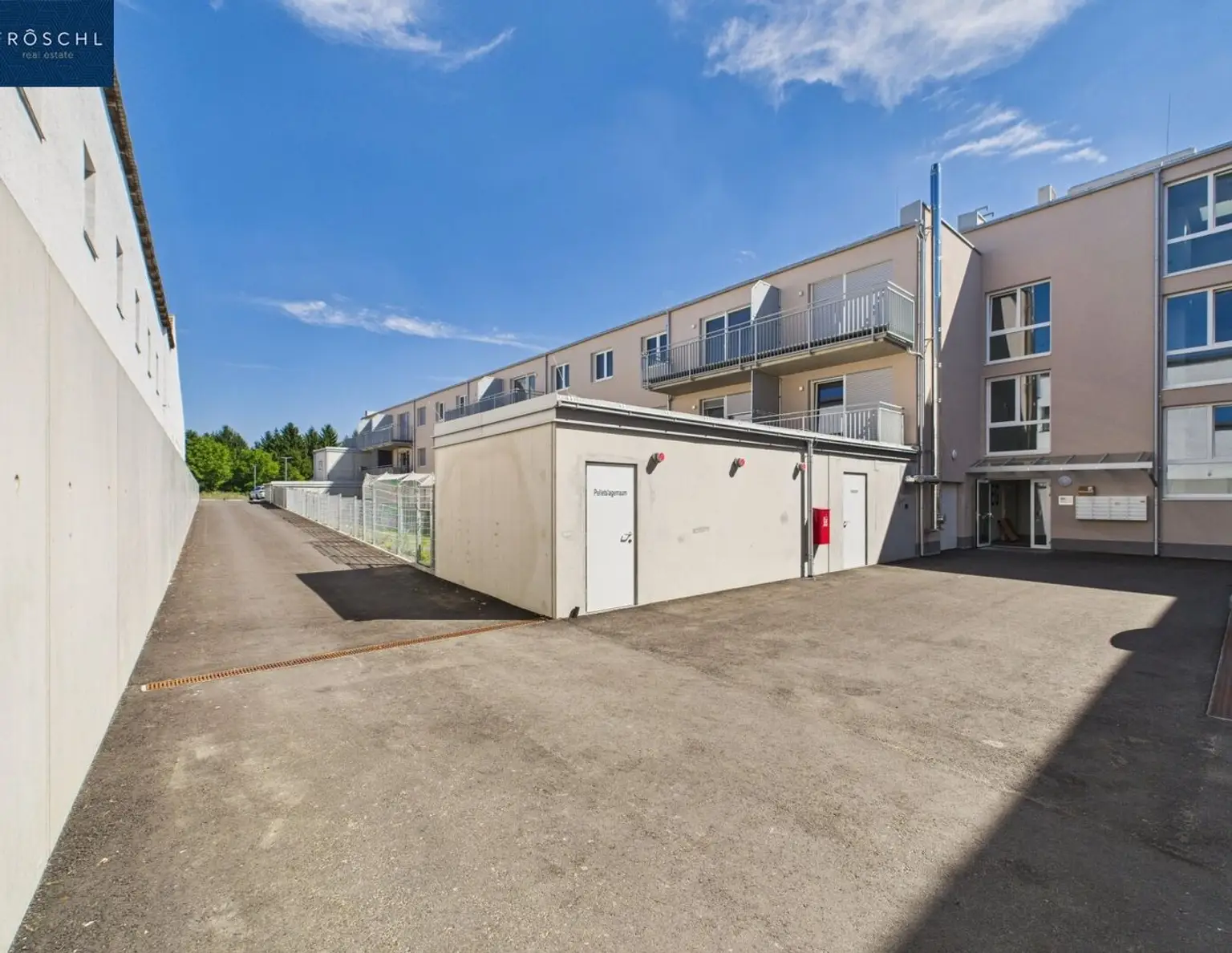 INVESTOREN-PAKET VITIS: 18 Wohnungen + Büroeinheit | Vollvermietet | Ø €11,54/m²