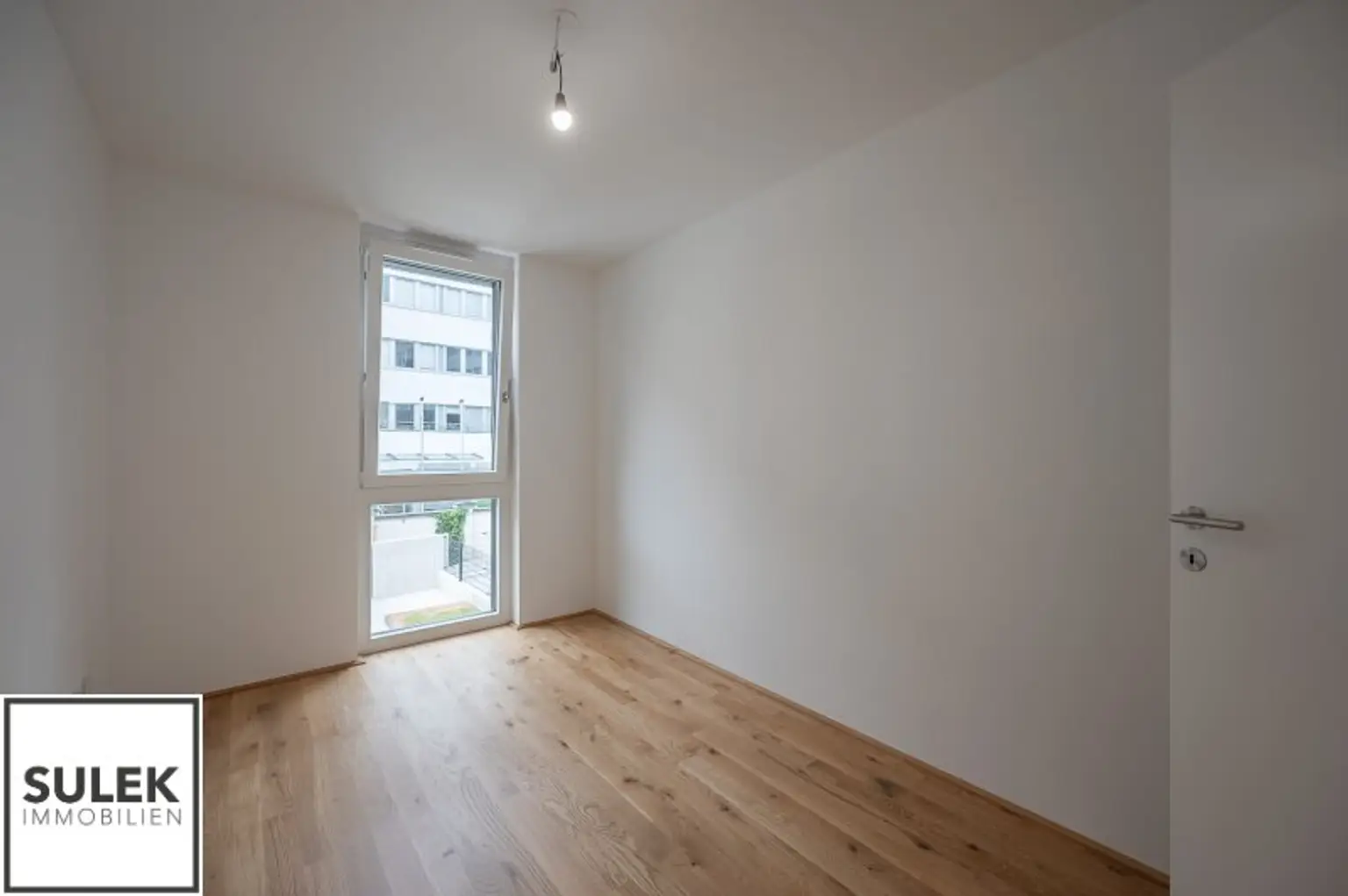 ERSTBEZUG-Townhouse: Exklusives 4-Zimmer-Townhouse mit 2 Terrassen & Tiefgaragen-Option - ab sofort