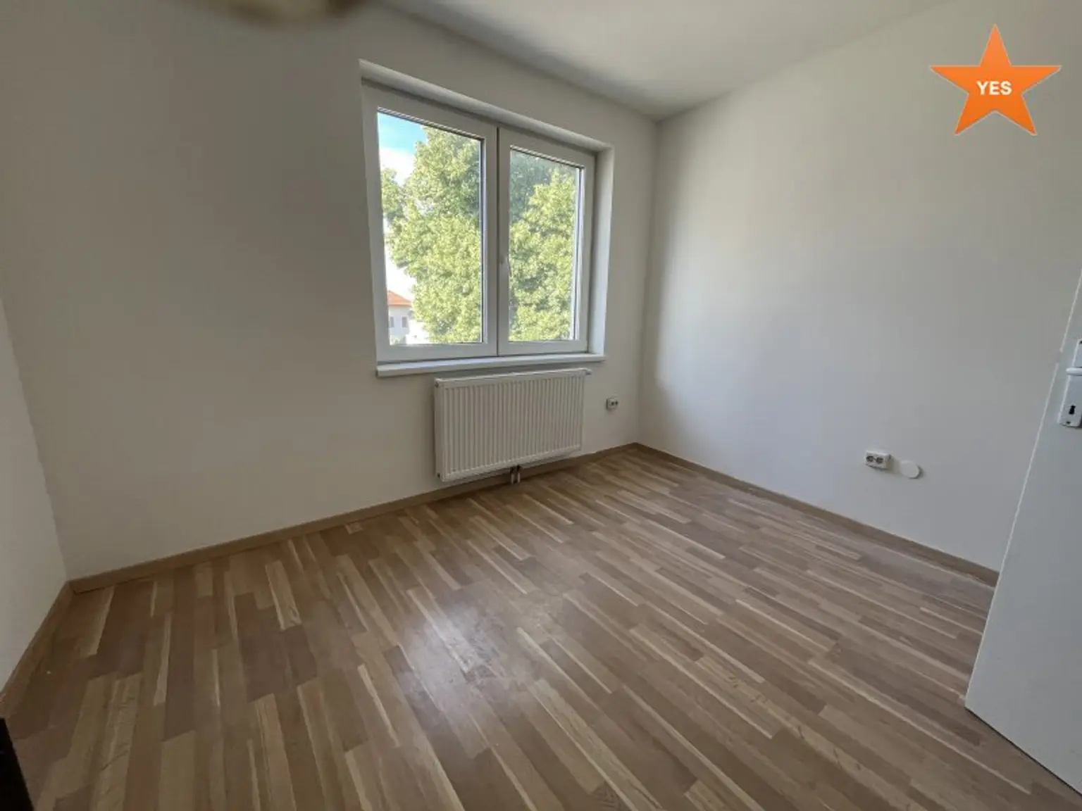 Provisionsfreier Kauf! Mehrfamilienhaus mit Gewerbeflächen - Rendite zwischen 6-7  % erzielbar