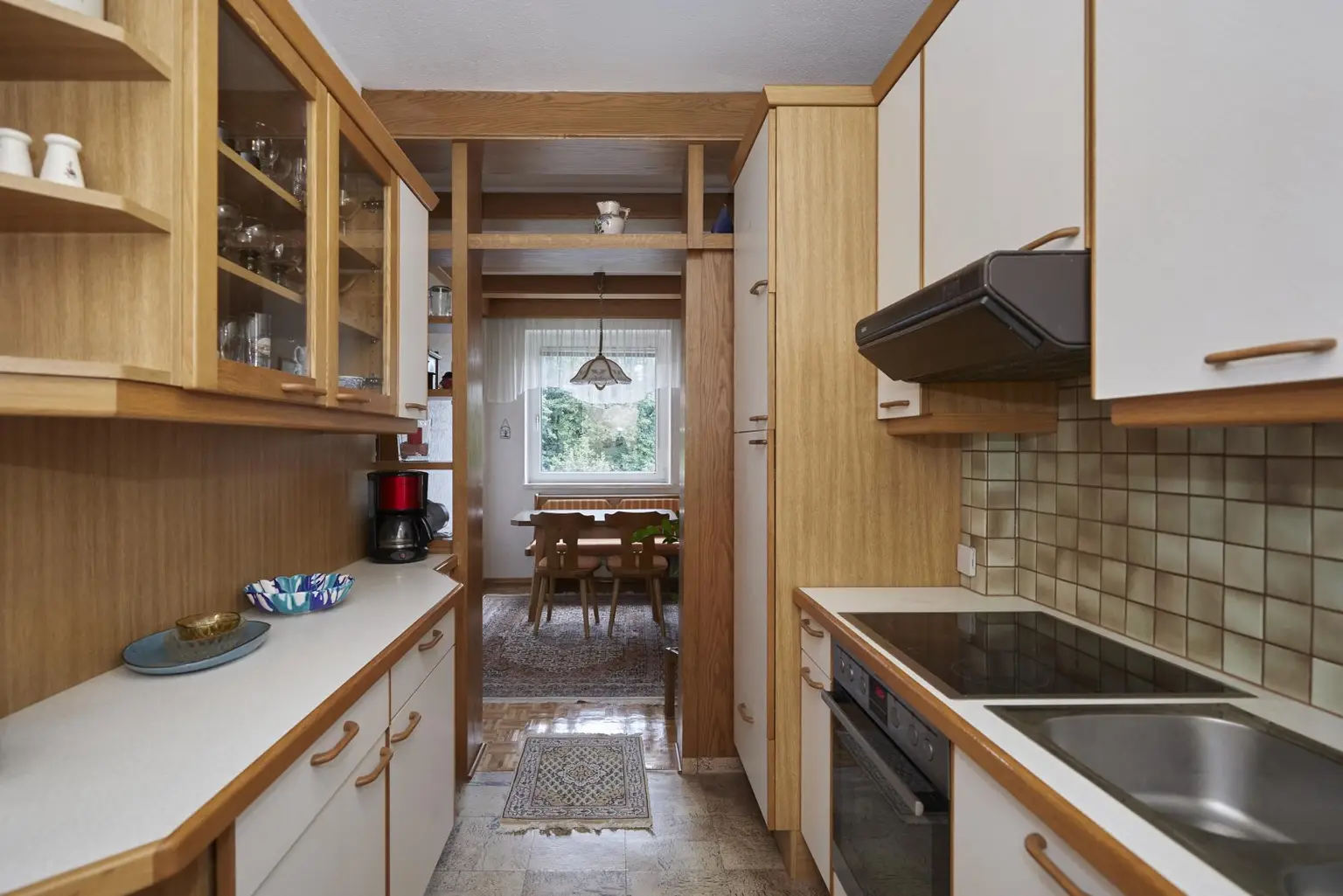 3-Zimmer-Wohnung mit Loggia in Zentrumsnähe! - Besichtigungstermine am 10.09.2025!