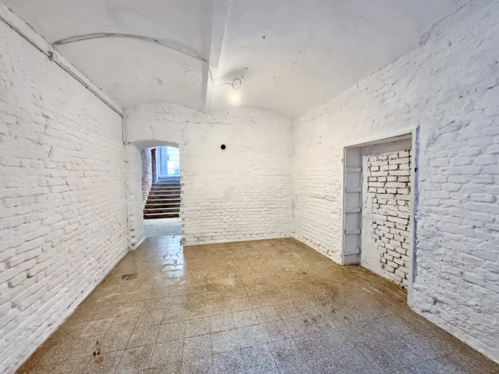 PROVISIONSFREI! Lager / Magazin mit 45 m2 Nutzfläche und Strassenzugang zu vermieten Nahe Erdbergstrasse / Schlachthausgasse!