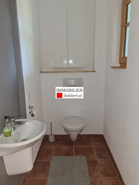 KLOSTERNEUBURG- MIETHAUS IN SCHÖNER GRÜNLAGE