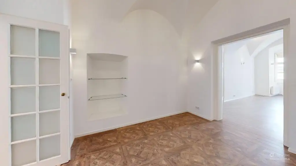 Stilvolle Altbauwohnung im Herzen Wiens, nahe Stephansplatz