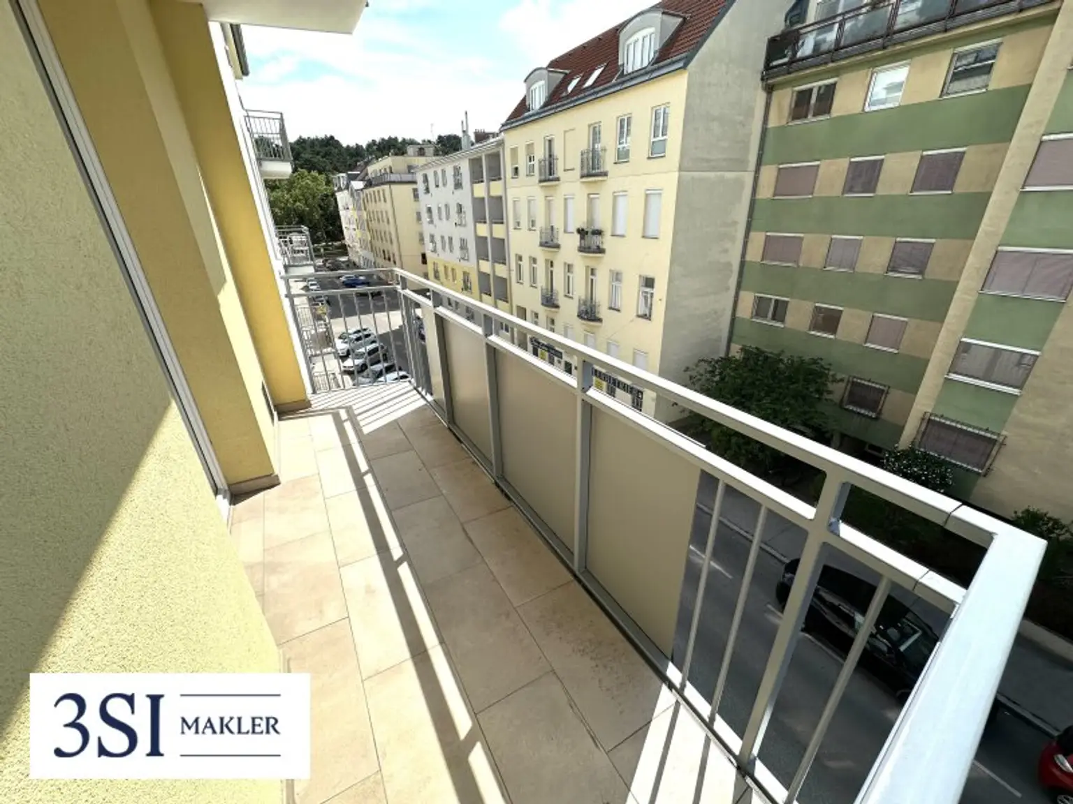 Sanierungsbedürftige 4-Zimmer-Wohnung mit Freiflächen - in Top-Lage des 19. Bezirks