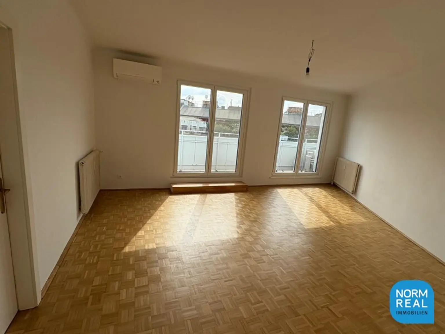 Dachgeschosswohnung mit Terrasse Nähe Oper