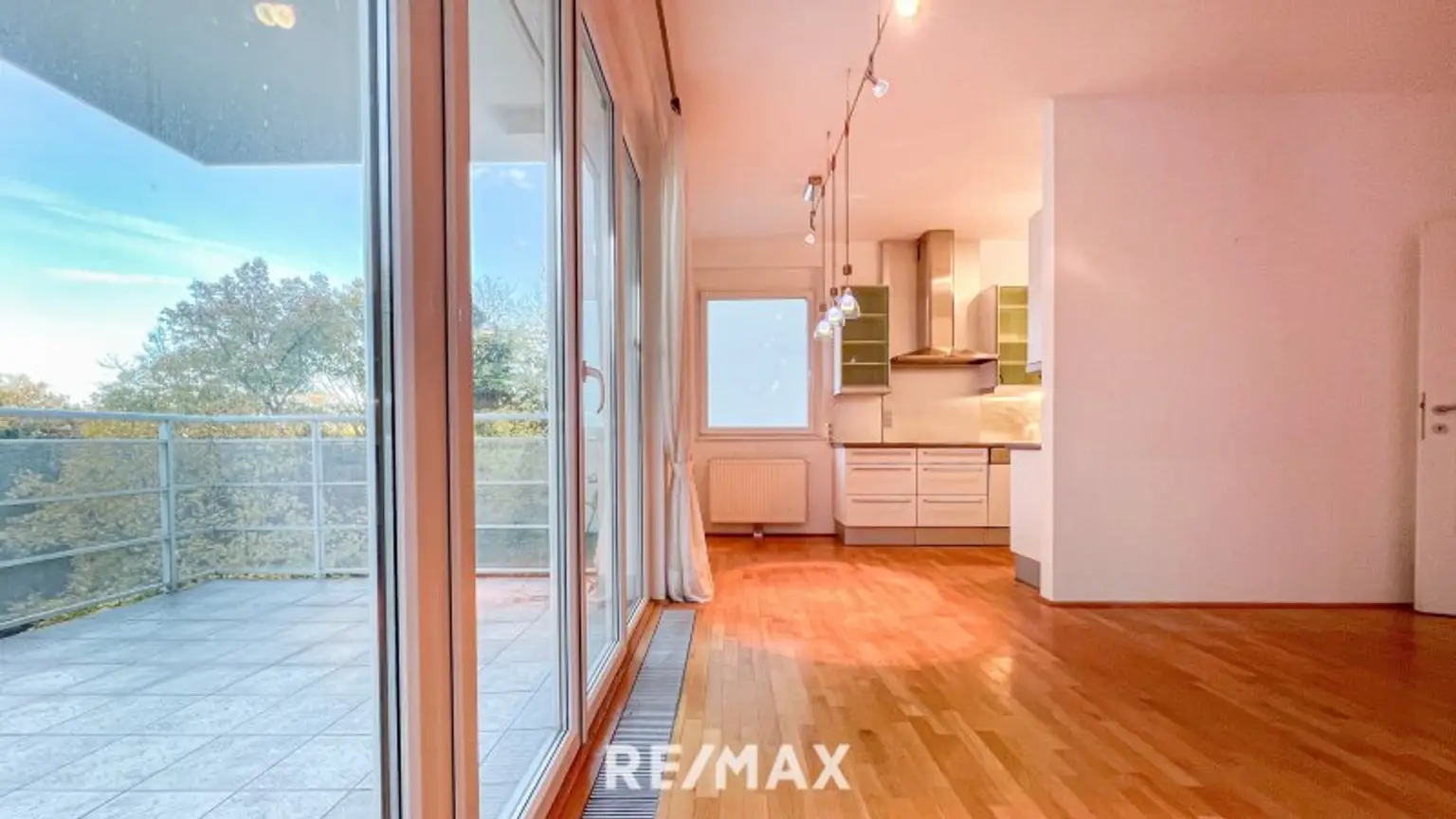 Exklusive 3-Zimmer-Wohnung mit großer Terrasse und Grünblick