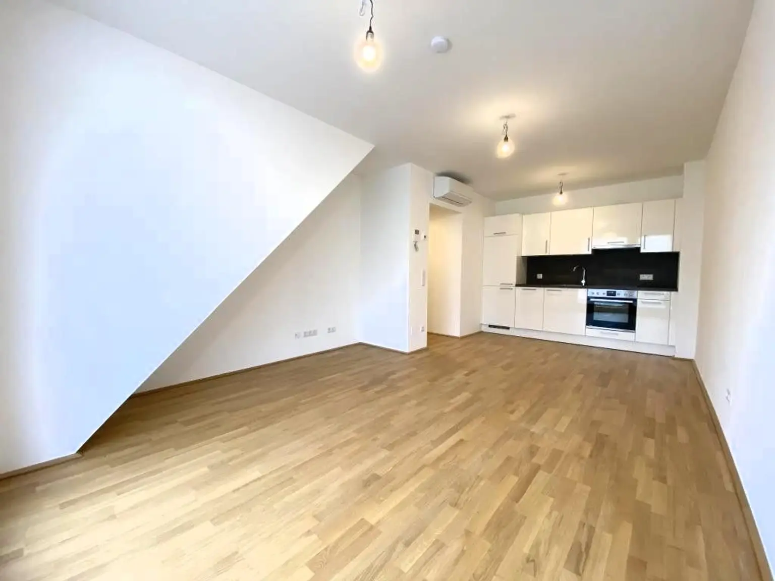 Neubauwohnung im Dachgeschoß mit 10m² Terrasse!!!