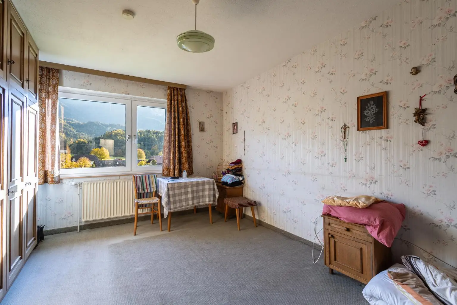 Ein- Zweifamilienhaus mit traumhaften Mittagskogelblick