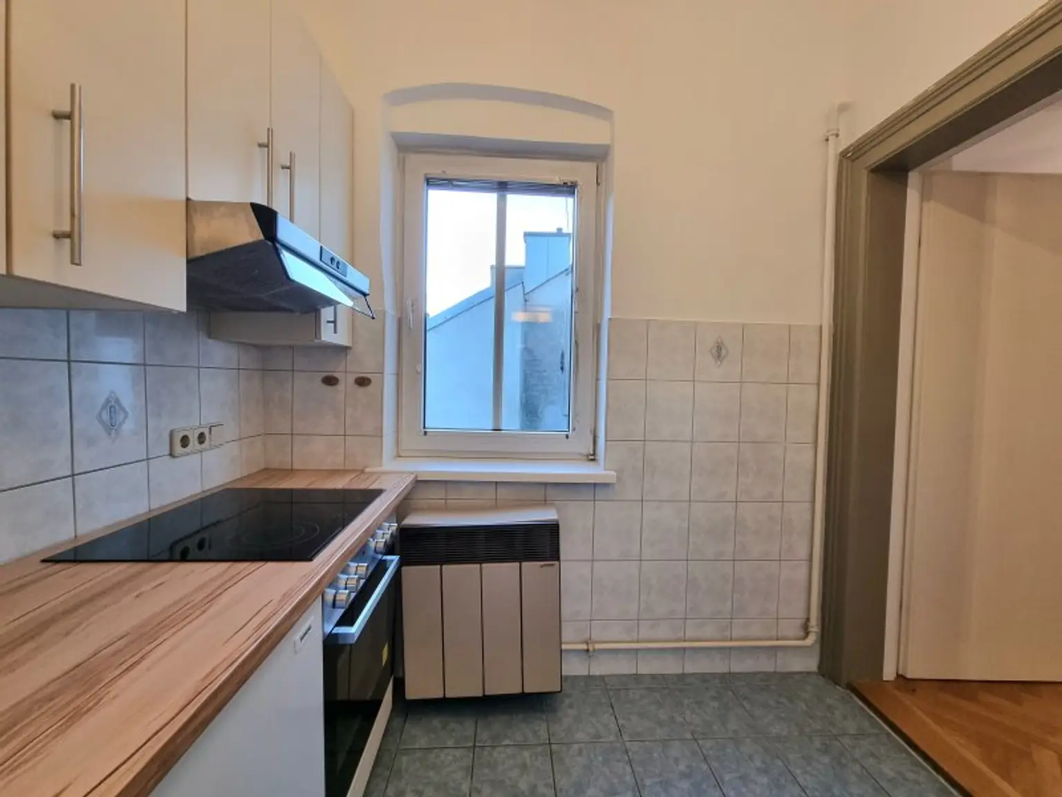 Tageslichtküche mit Dusche