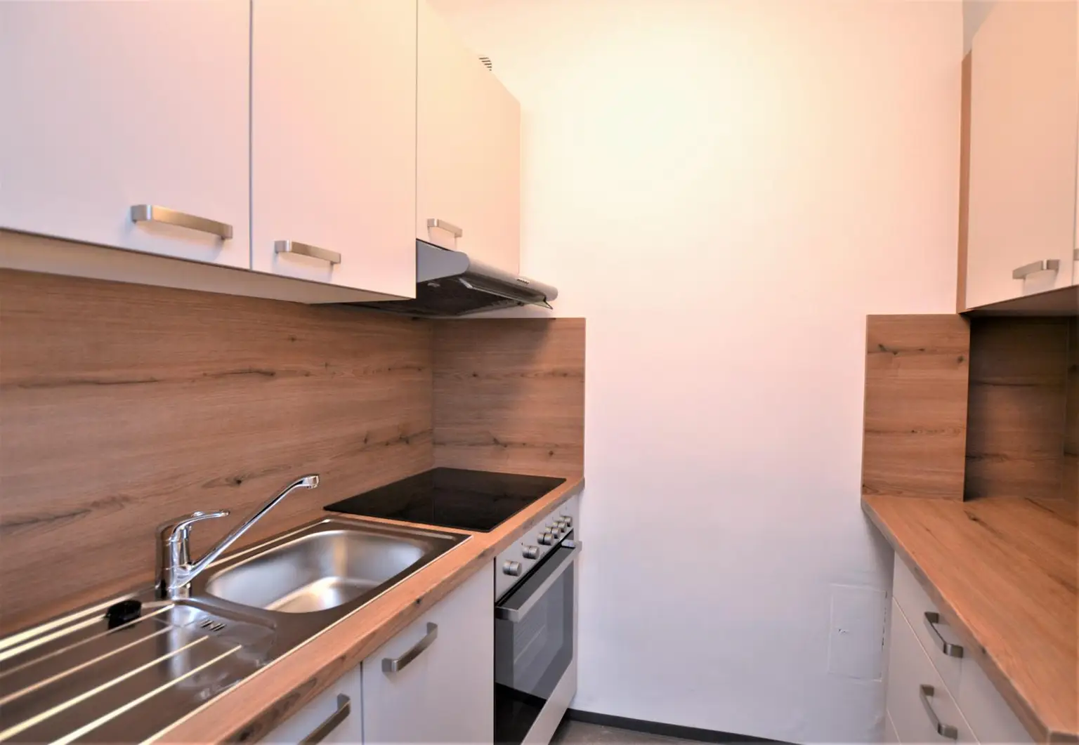 Mitten im Achten! Ideale Single Wohnung mit Top Infrastruktur