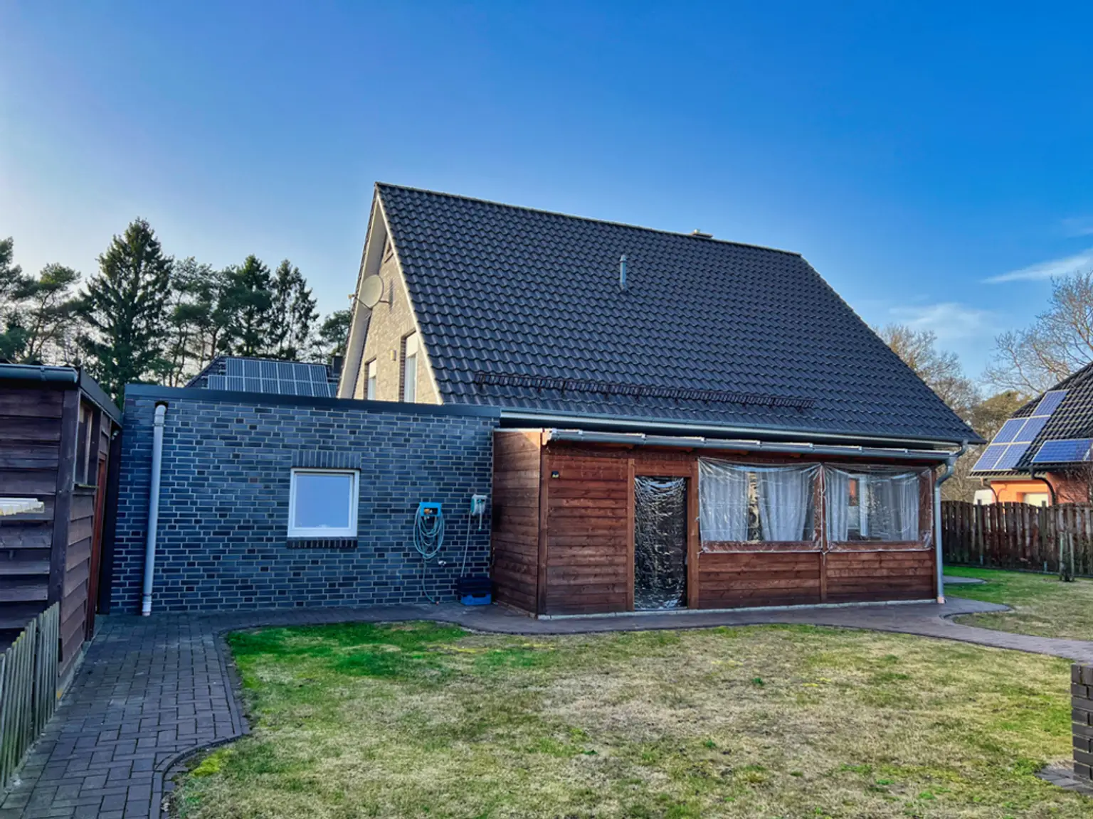 Eine echte Augenweide! 3-Giebel-Haus mit Wellness-Ausstattung!