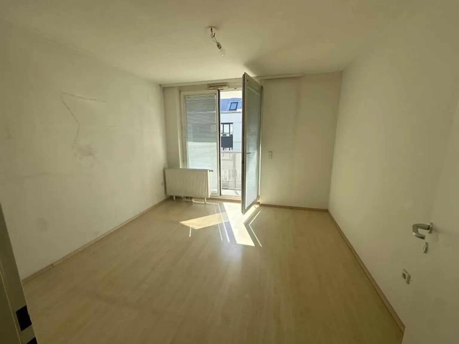 3 Zimmer Eigentum mit Loggia und Erker