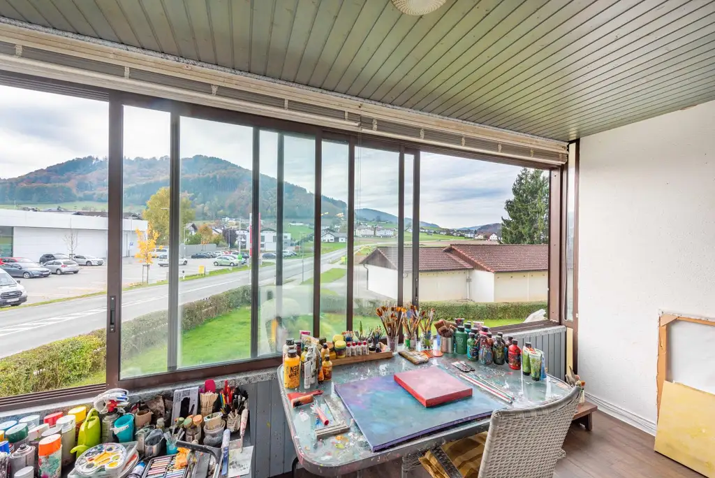 Familienwohnung mit viel Platz!