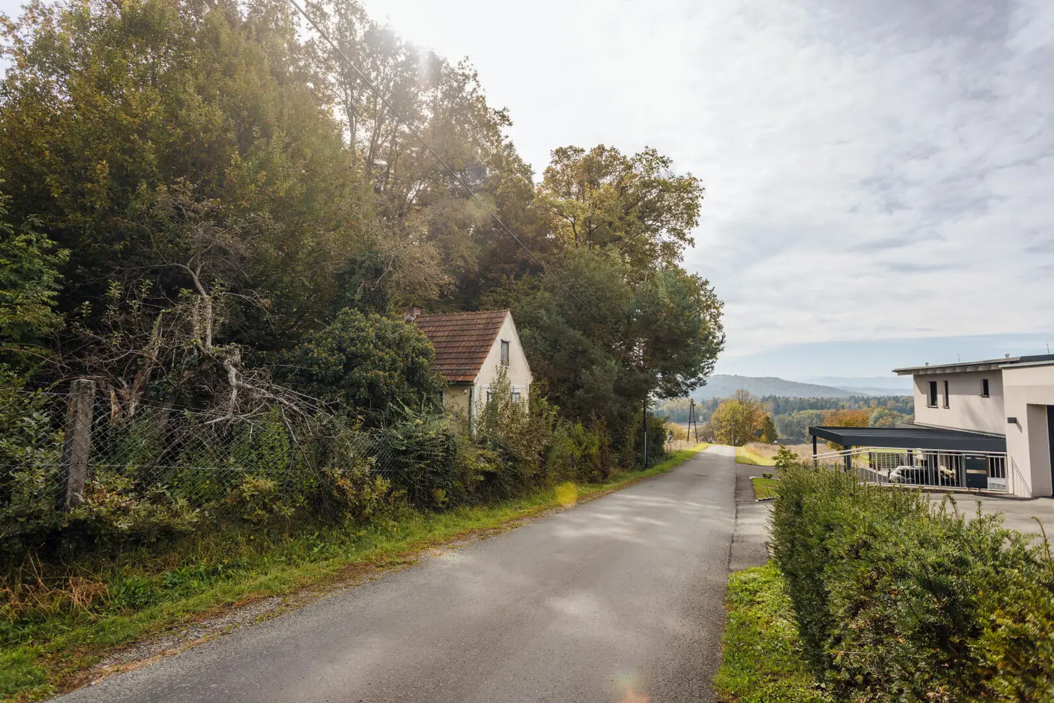 Baugrund mit altem Gebäude und Bauerwartungsland mit Weganteil im Zentrum von Hengsberg