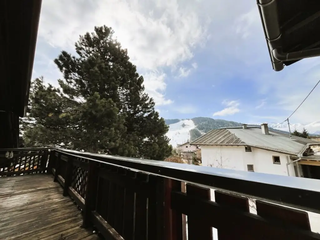 TOP Gelegenheit: Wohnhaus mit touristischer Widmung und über 380m² Wohnfläche fußläufig zum Skigebiet ab sofort kaufen!