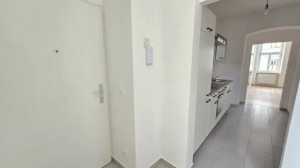 Erstbezug 2 Zimmer, Lichtdurchflutete Räumlichkeiten