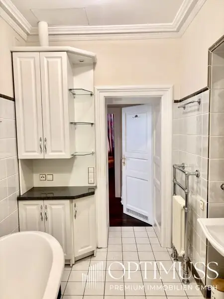 MIETE im 1010!!! Toplage, Repräsentative Altbauwohnung, nähe Rudolfspark.
