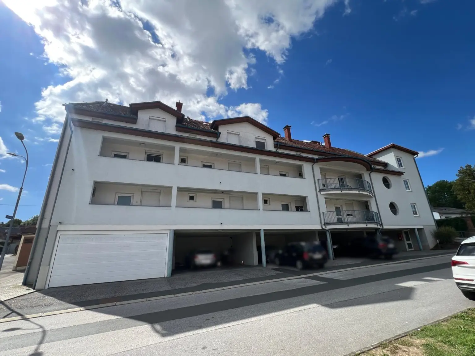 Ansicht von der Zufahrtsstraße