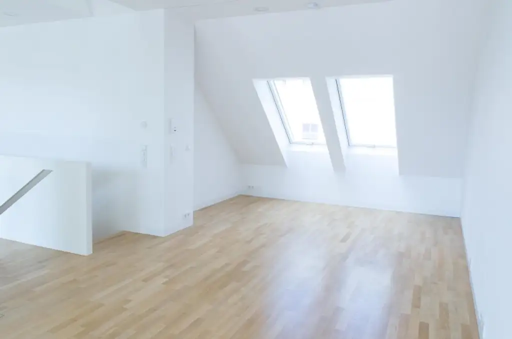 Elegante DG-Maisonette mit Terrasse und Blick in den Garten des Palais Schönburg