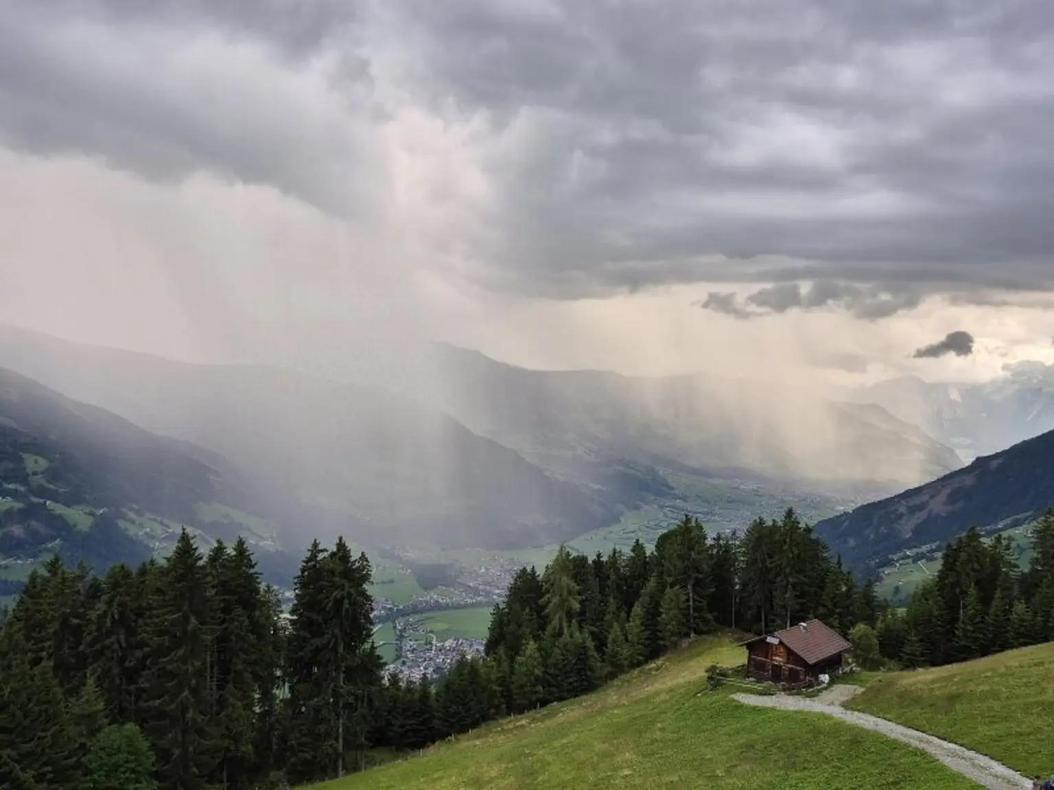 MIETE: ACHTUNG! Tiroler Almhütte mit FREIZEITWOHNSITZ auf 1700m