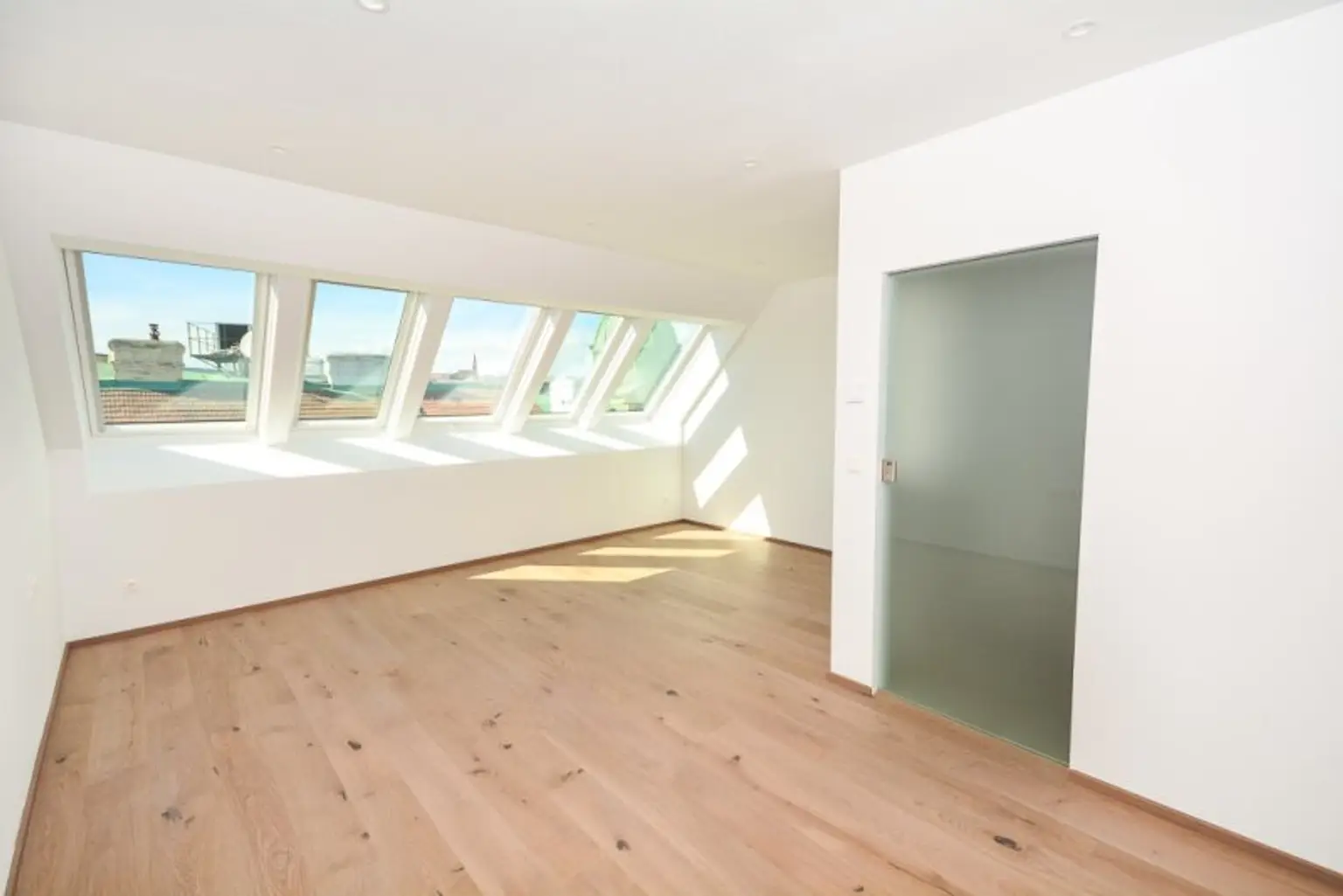 Moderne 2 Zimmer Wohnung mit großer Terrasse