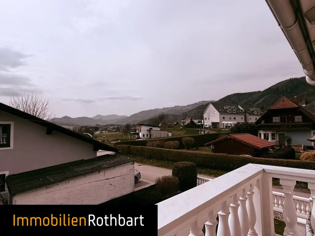 Wohnhaus mit Doppelgarage in bester Lage von St. Lorenzen!