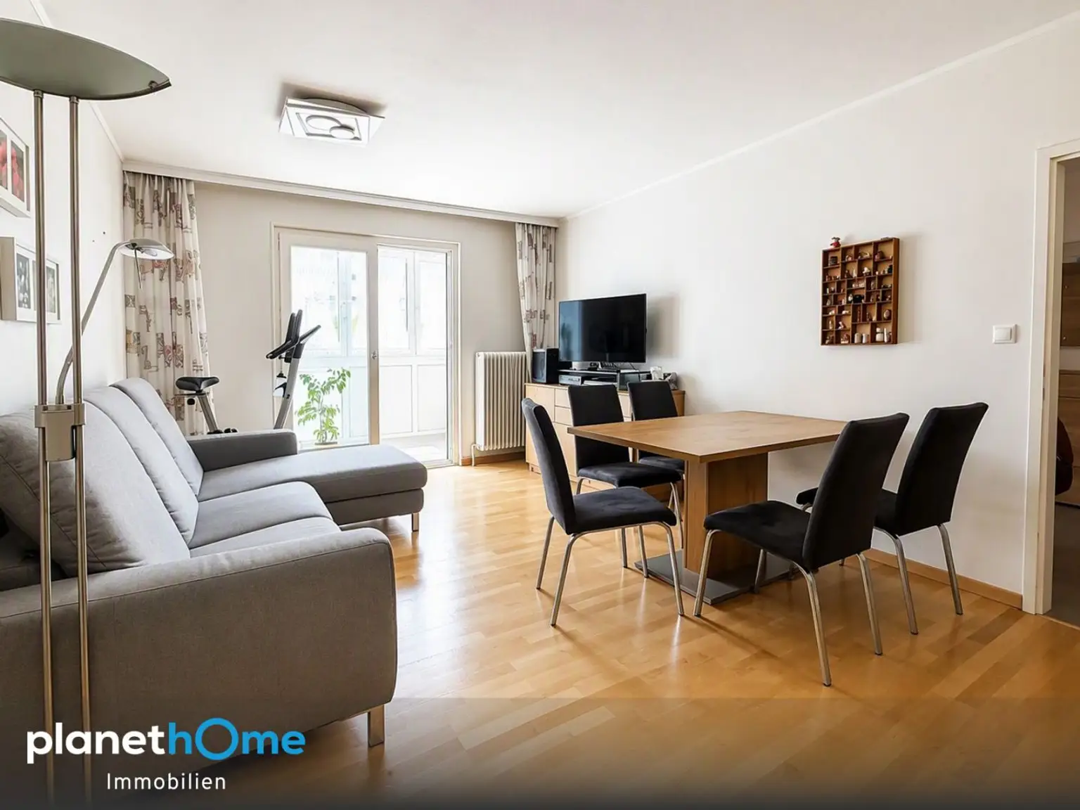 Wohnzimmer Ausgang Loggia