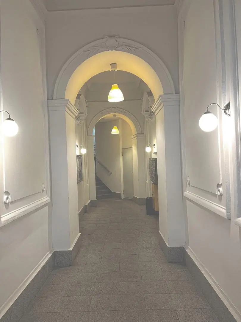 Altbau mit Loggia