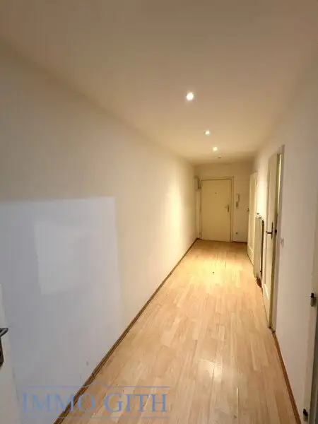 GUT GESCHNITTENE CA. 66 m² GROSSE 2-ZIMMER-WOHNUNG NAHE U1 REUMANNPLATZ / KEPLERPLATZ ZU MIETEN!