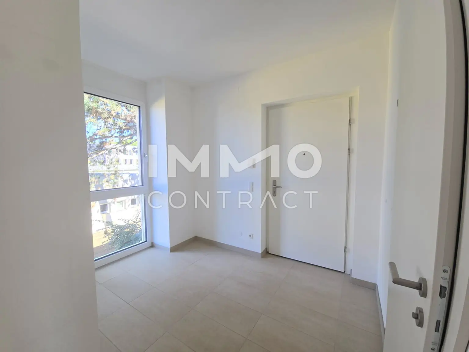 Neuwertige, geförderte 4 Zimmer-Wohnung in ruhiger Lage mit Balkon - Nippelgasse 10a - Top 8