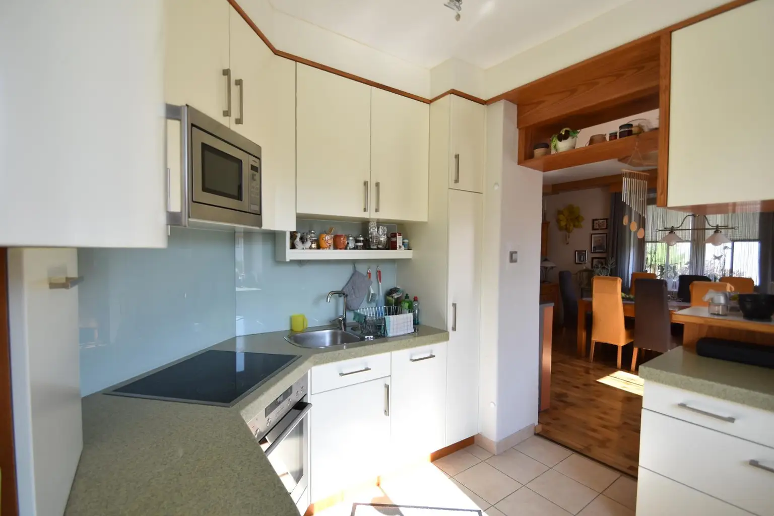 Wohnhaus mit Wintergarten, schönem Garten und Pool im Mostviertel