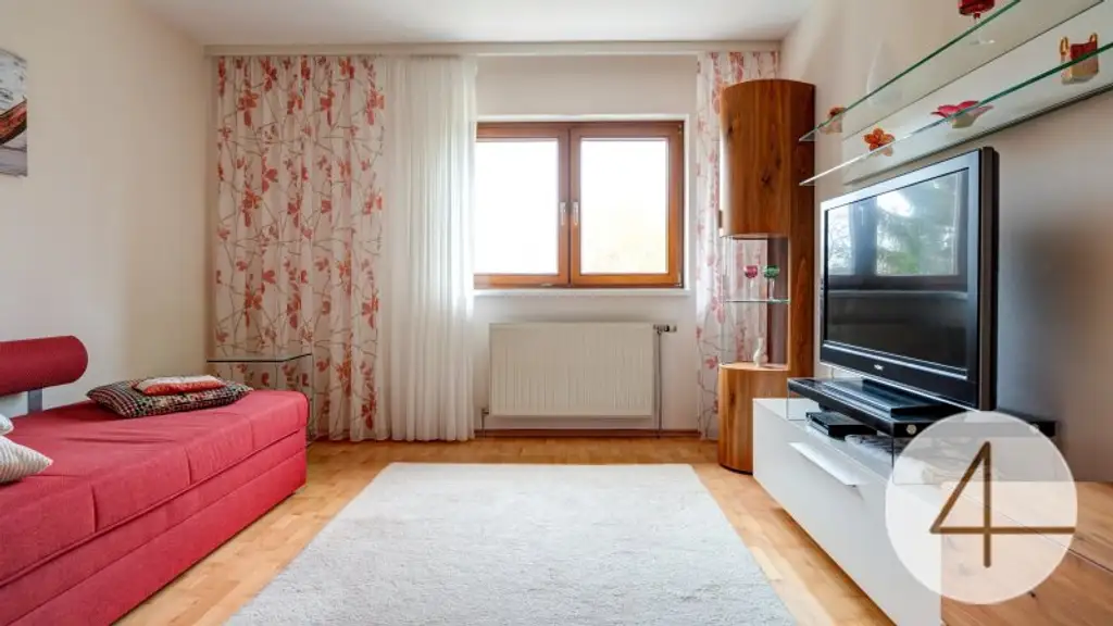 Attraktives, erstklassig gepflegtes Haus in Deutsch-Wagram