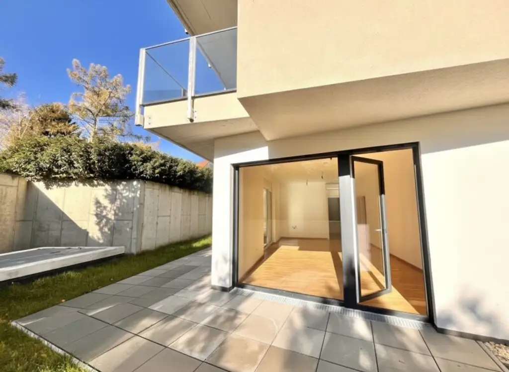 Erstbezug! Neubau-Reihenhaus mit Terrasse, Dachterrasse, Loggien & Garten (auch für Anleger)