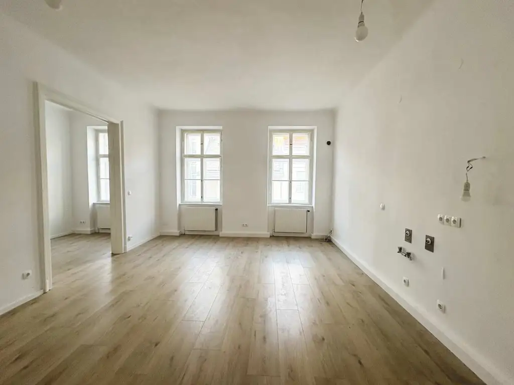 Teilsanierte 2 Zimmer Wohnung in Top Lage - 
Nahe altes AKH und Rathaus