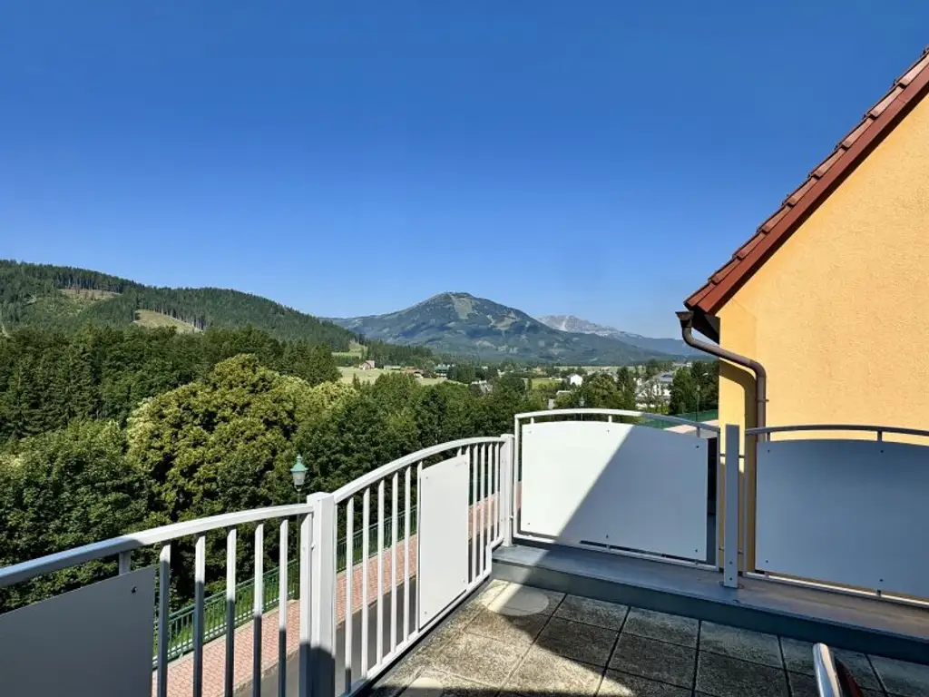 GEPFLEGTES WOHNHAUS - AUCH ALS FERIENDOMIZIL NUTZBAR