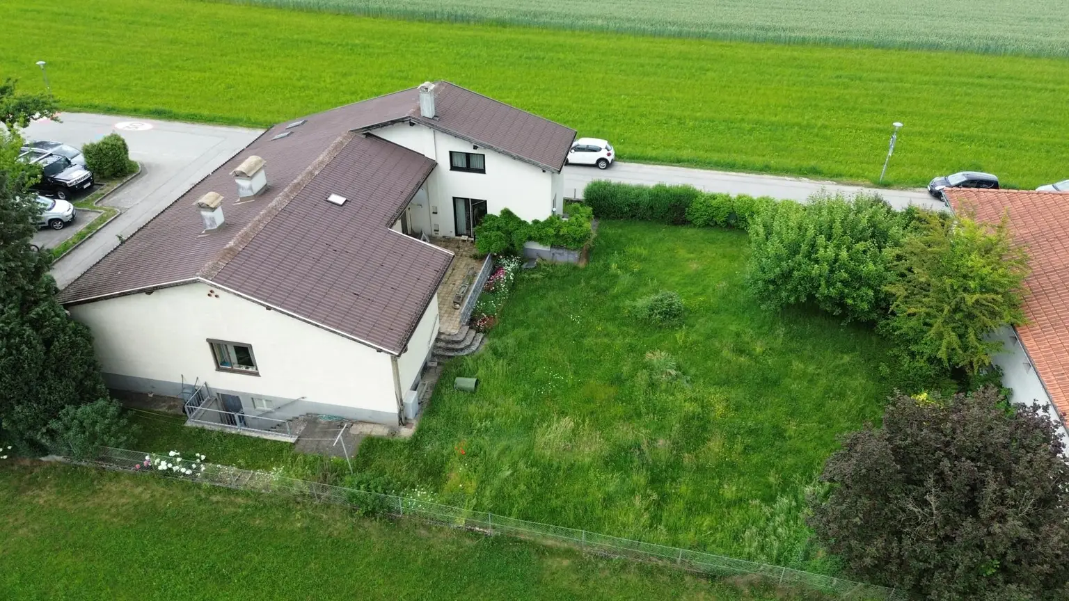 Grundstück mit Garten