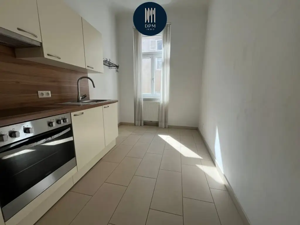 Großzügig aufgeteilte 2-Zimmer Wohnung in Top Lage !!