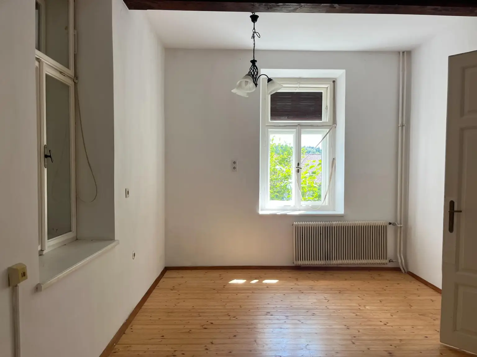 Doppelhaushälfte in herrschaftlichem Haus