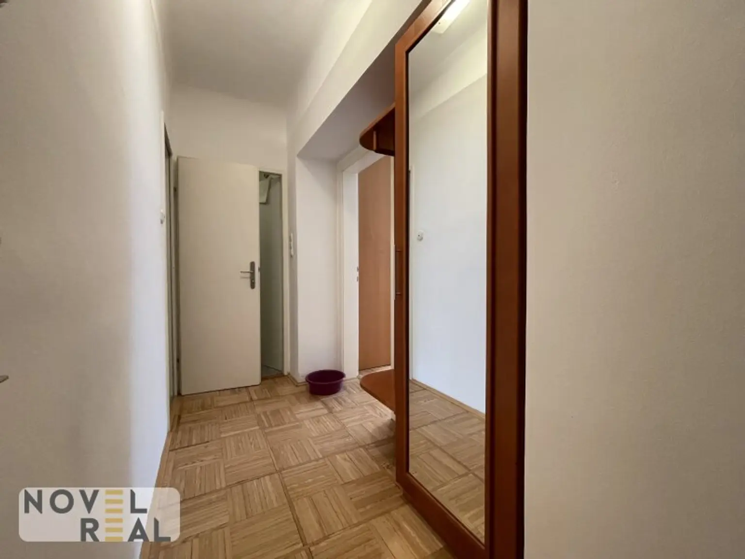 Stilvoll wohnen über den Dächern der Stadt – Möblierte 2-Zimmer-Residenz in Toplage