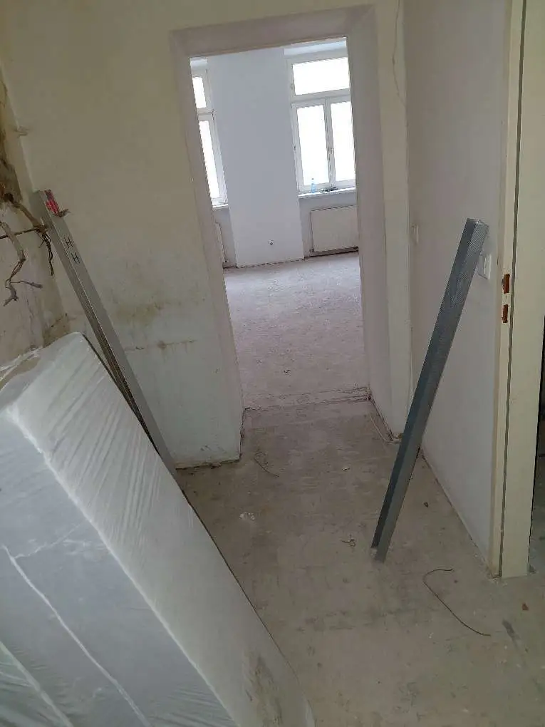 Renovierungsbedürftiges Altbauarpartment 31m² in Toplage 1090 Wien !