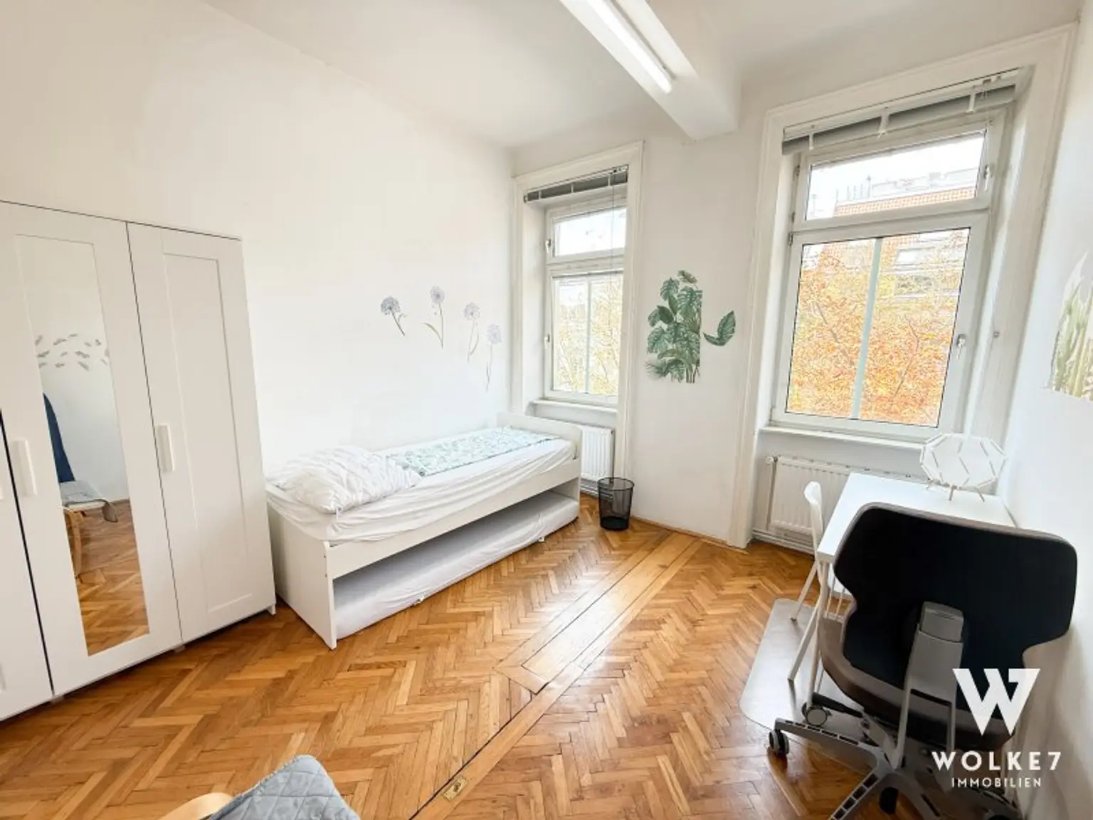 Sonnige, stilvolle 5-Zimmer-Altbauwohnung im sanierten Gründerzeithaus – ideal für WGs oder Familien