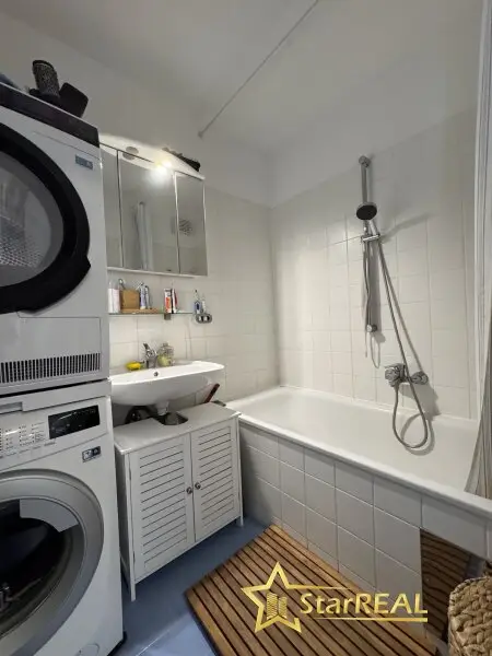 20. STOCK! TOP-WOHNUNG IM DELUGAN MEISSL TOWER. GARAGENPLATZ VORHANDEN. Sauna und Fitnessraum im Haus.