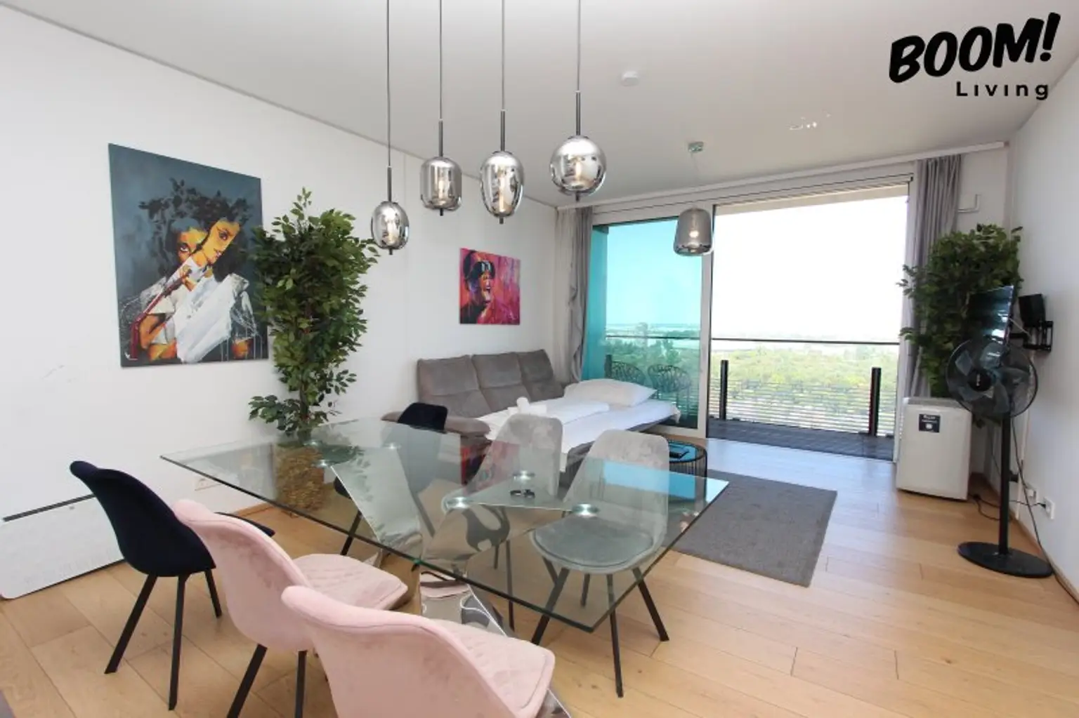 Iconic Living im TRIIIPLE Tower – Architektur, Design und Komfort