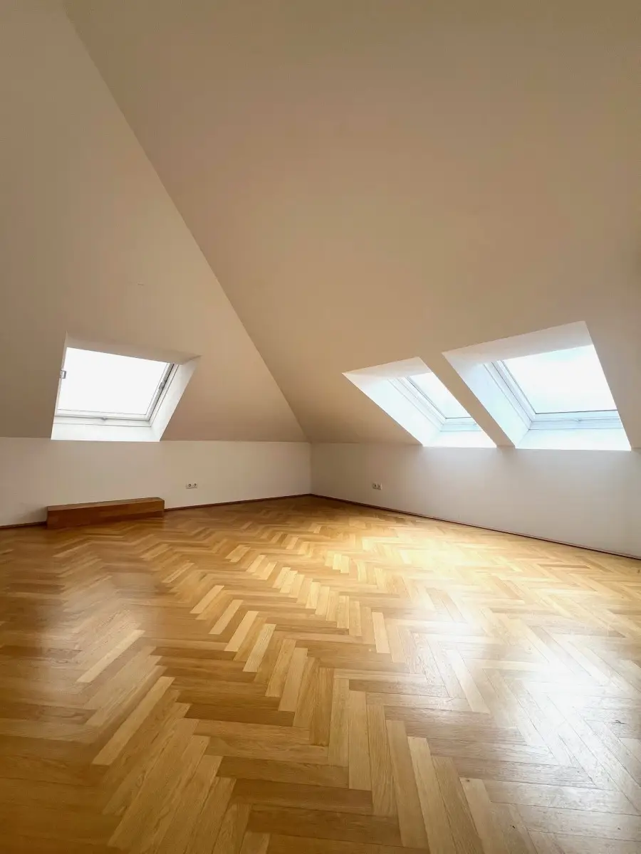 S | ++ NEU ++ SCHÖNE ZWEI  Zimmer mit TERRASSE - Altbau | Prima Service Immobilien