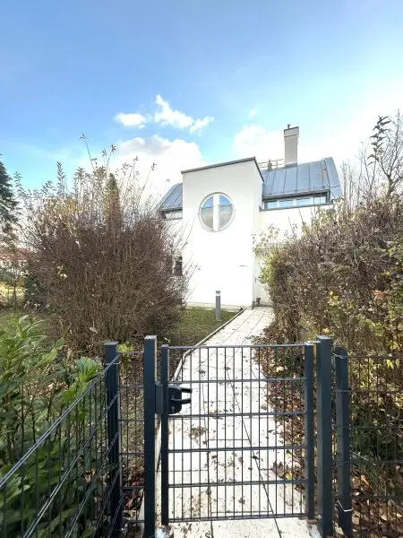 Wohnen mit Weitblick: Stilvolle 2-Ebenen-Wohnung mit Terrassen in der Sieveringerstraße